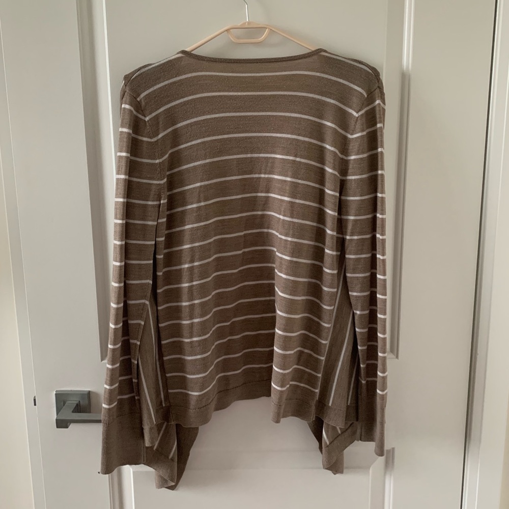 Cardigan - Picture 5 of 5